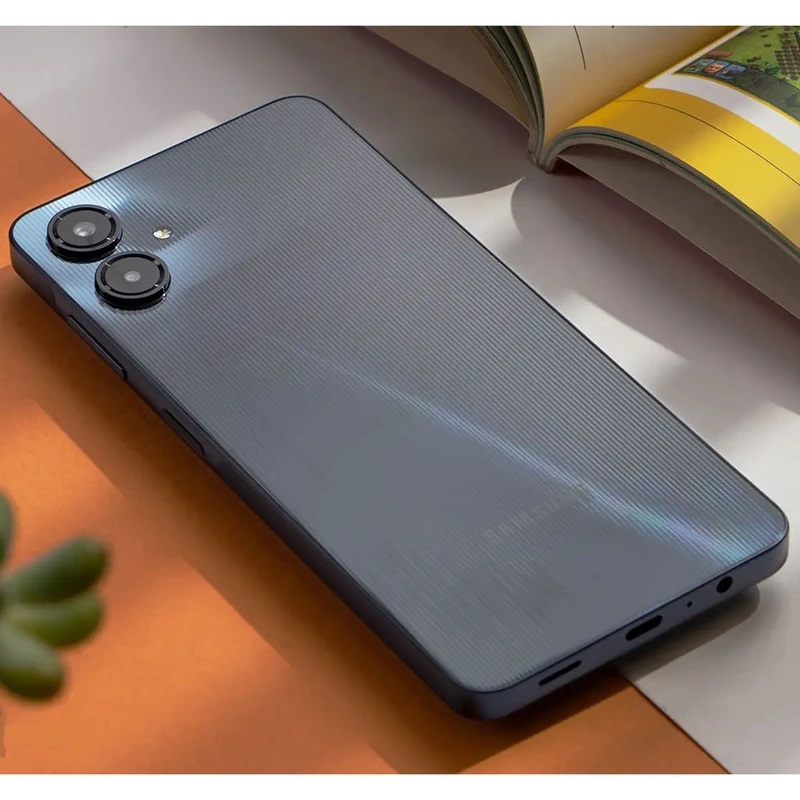 گوشی موبایل سامسونگ مدل Galaxy A06 دو سیم کارت ظرفیت 128 گیگابایت و رم 6 گیگابایت گوشی موبایل سامسونگ مدل Galaxy A06 دو سیم کارت ظرفیت 128 گیگابایت و رم 6 گیگابایت